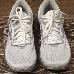 Brooks glycerine 17 running shoe